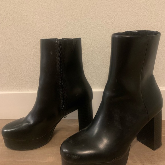 Black Ankle Boots - Picture 2 of 2